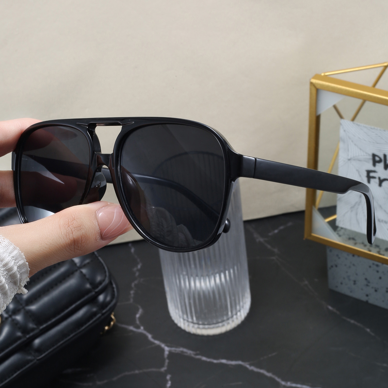 ユニセックスファッションサングラス UV400保護 クラシッ - Men'S Fashion 70S のレビューと価格