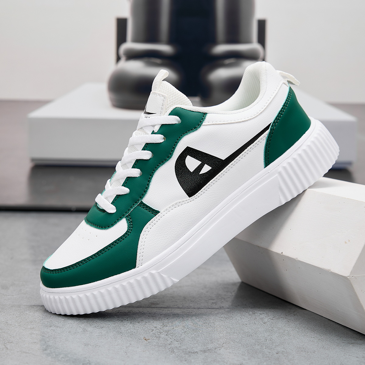 女性の靴スケートボード通気性男性用ファッションスニーカー軽量 - Men'S Fashion Running Shoes のレビューと価格