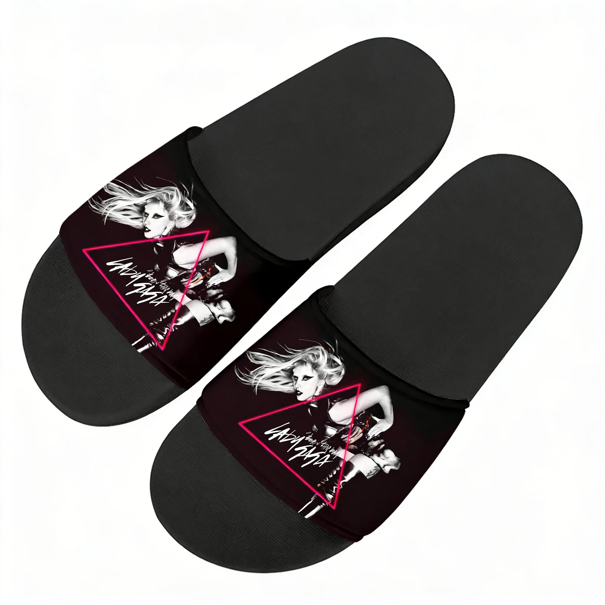 レディー・ガガ スリッパ ホームウォーターシューズ ホットフ - Mens Fashion Sandals のレビューと価格